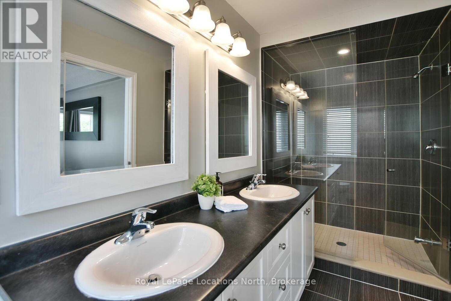 20 LEEWARD CIRCLE - 23
