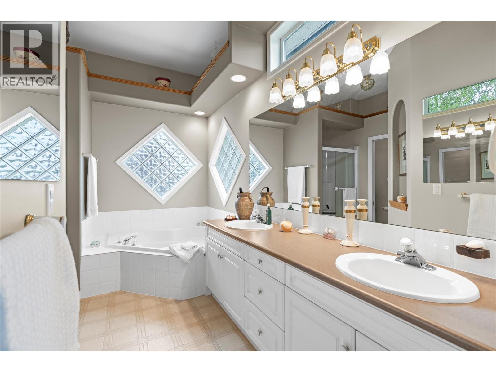 8011 Aquarius Road, Vernon