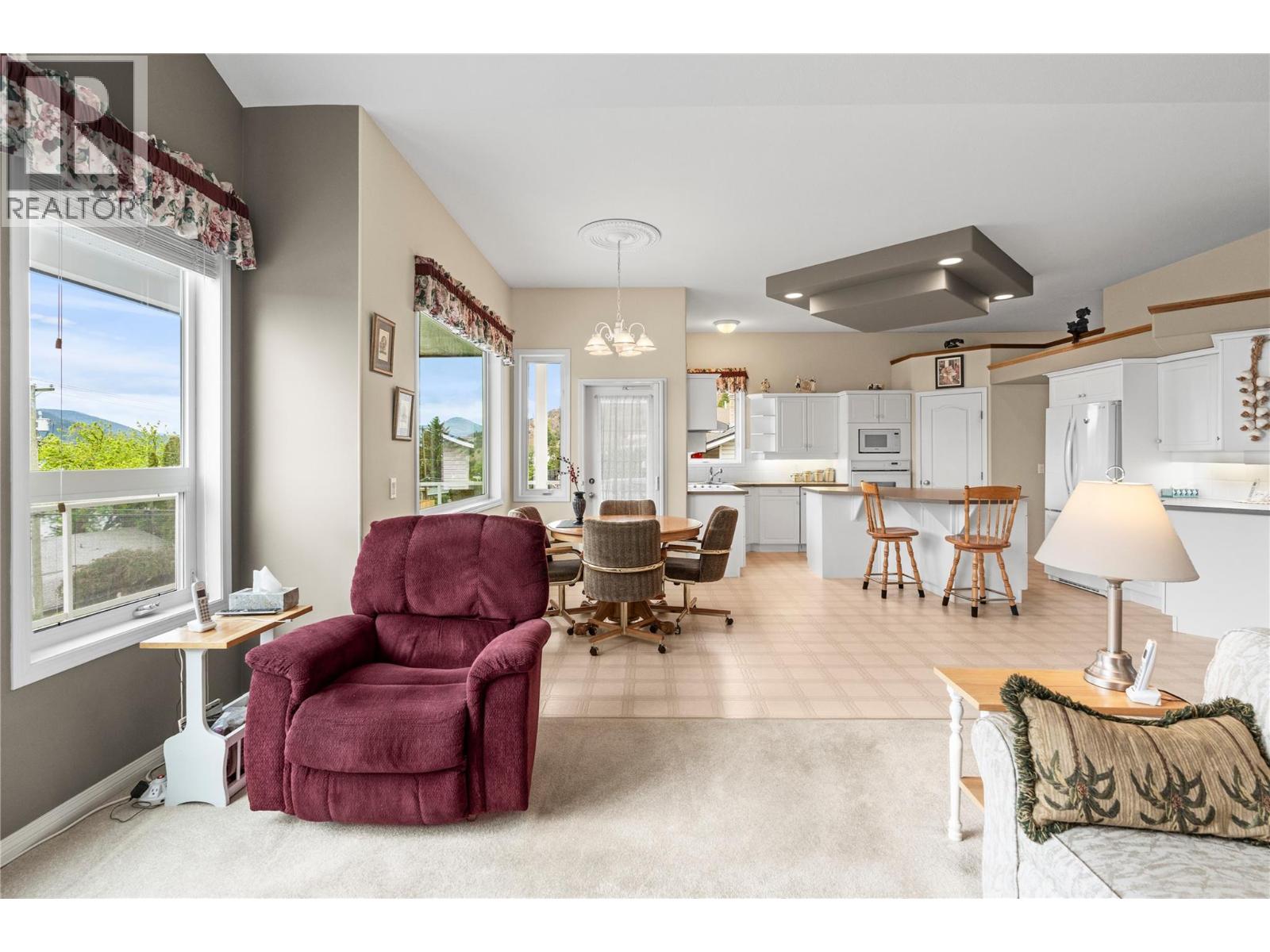 8011 Aquarius Road, Vernon