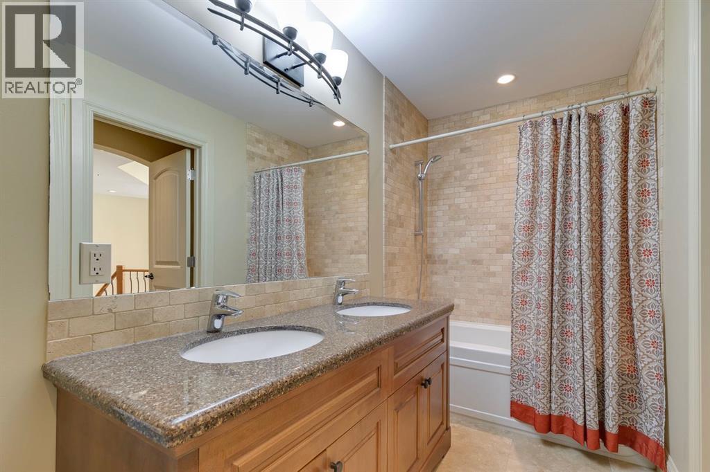 Single Family House for Sale in   Avenue NW West Hillhurst Calgary 