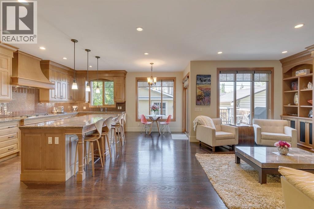 Single Family House for Sale in   Avenue NW West Hillhurst Calgary 