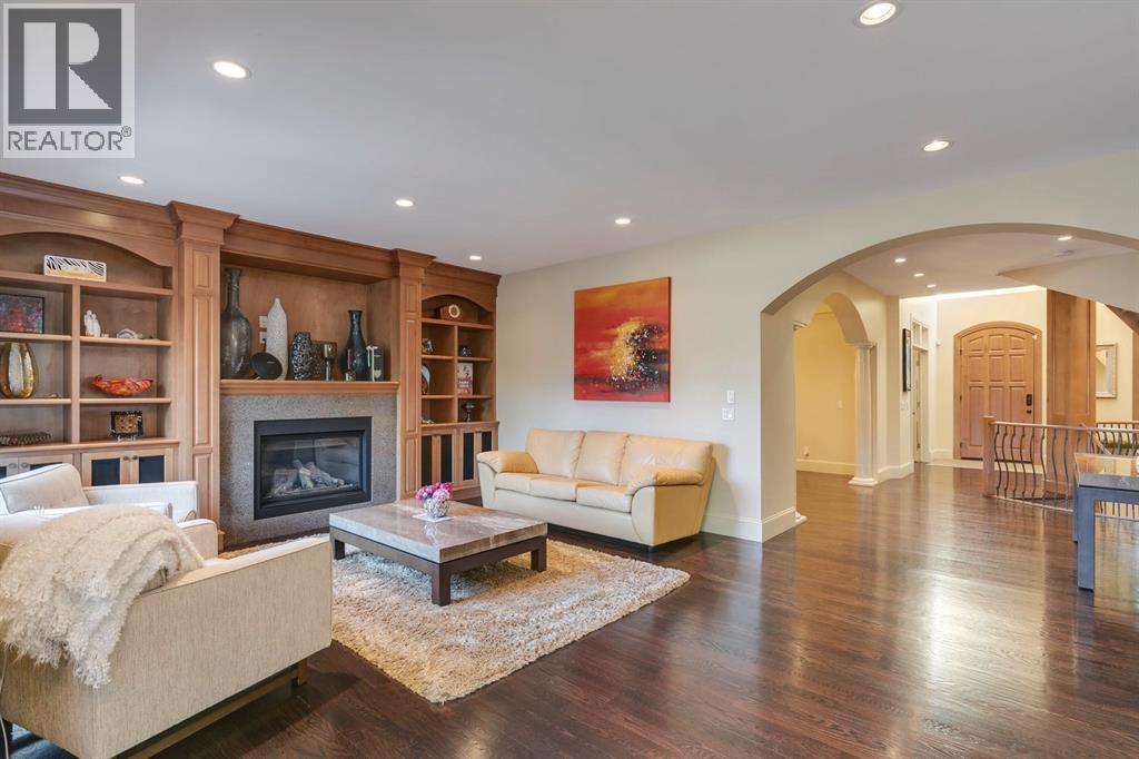 Single Family House for Sale in   Avenue NW West Hillhurst Calgary 