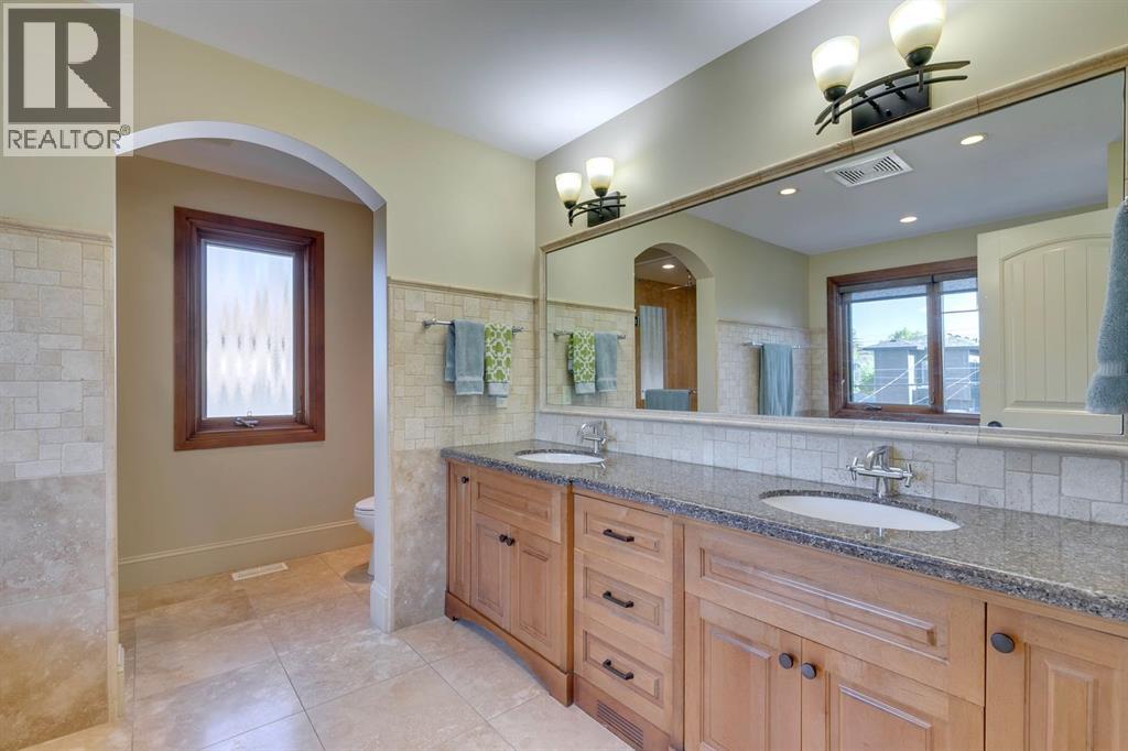 Single Family House for Sale in   Avenue NW West Hillhurst Calgary 