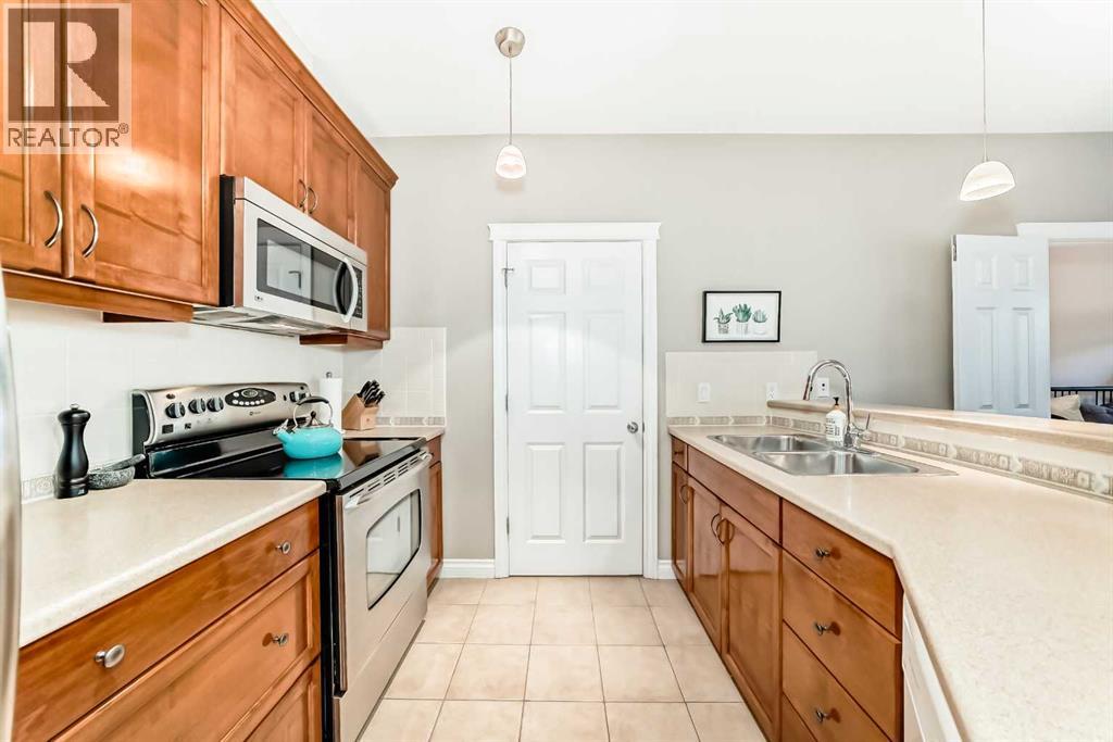 Single Family House for Sale in   Hemlock Crescent SW Spruce Cliff Calgary 