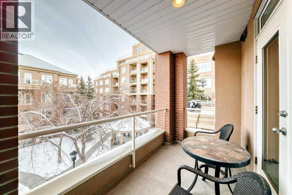 Single Family House for Sale in   Hemlock Crescent SW Spruce Cliff Calgary 