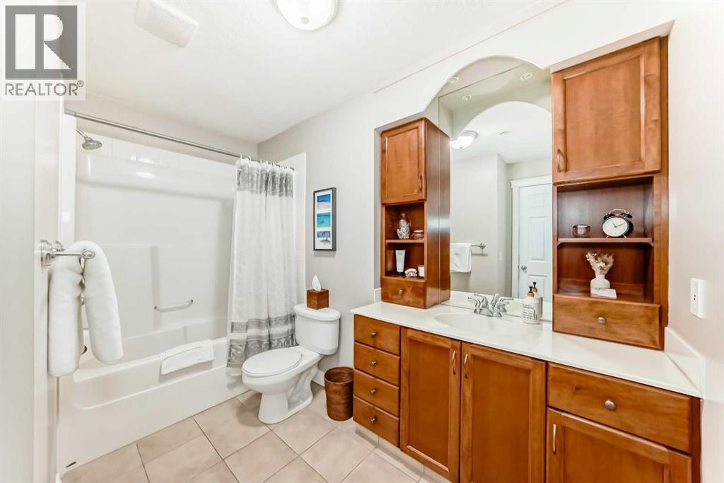 Single Family House for Sale in   Hemlock Crescent SW Spruce Cliff Calgary 