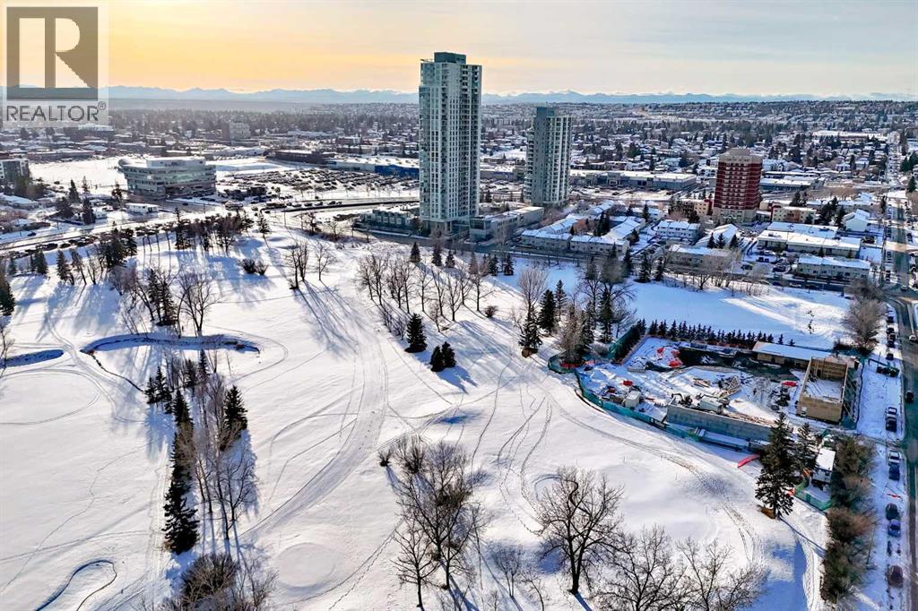 Single Family House for Sale in   Hemlock Crescent SW Spruce Cliff Calgary 