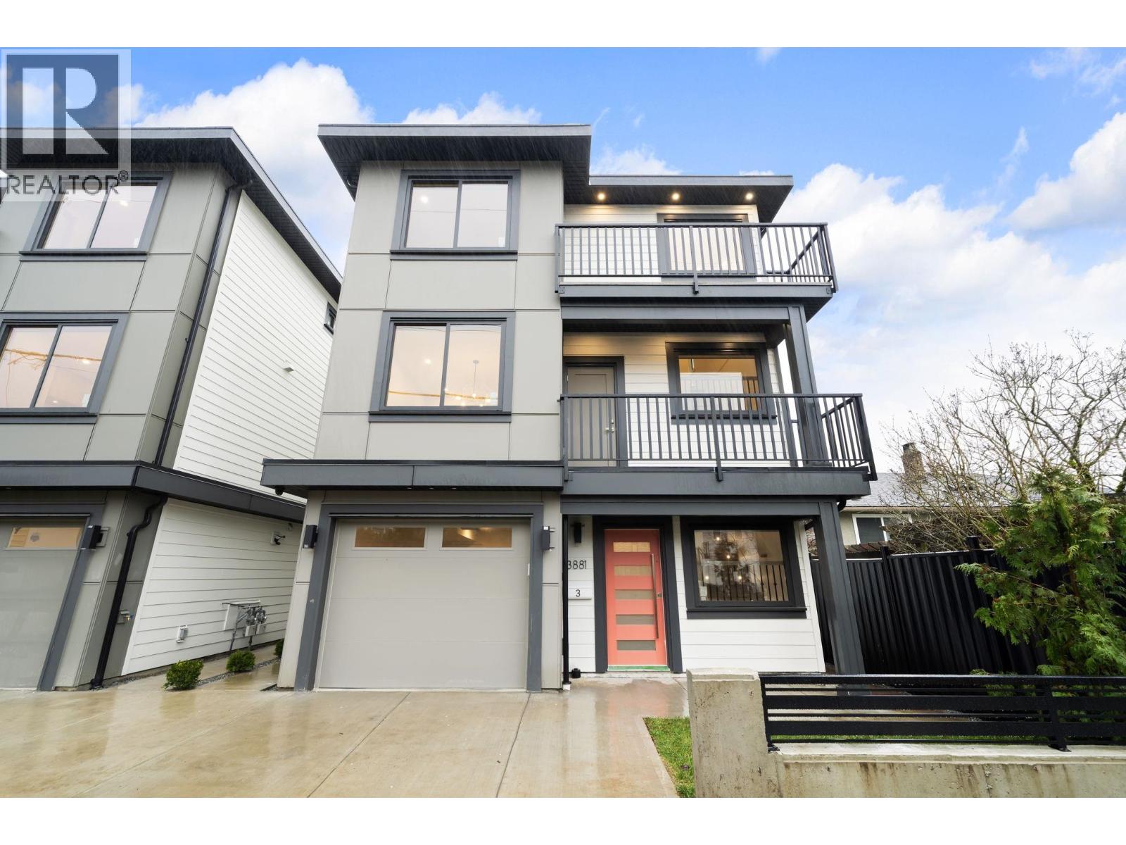 3 3881 HURST STREET - Photo 3 of 34, Burnaby, British Columbia