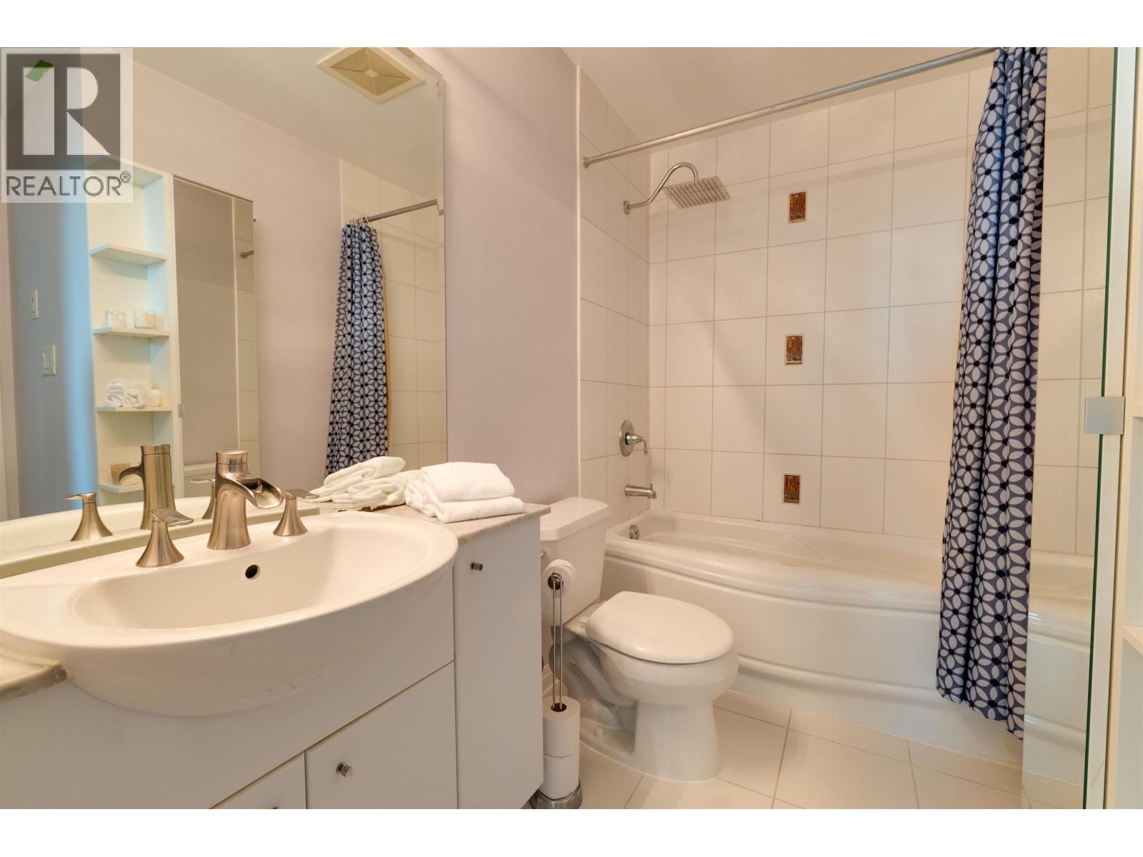 508 168 EAST ESPLANADE, North Vancouver