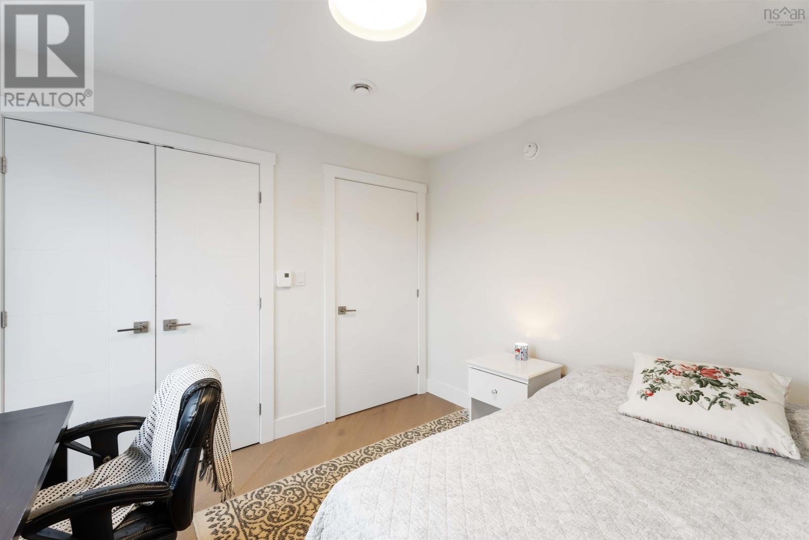 Property 31 of 49 of 179 Heritage Way