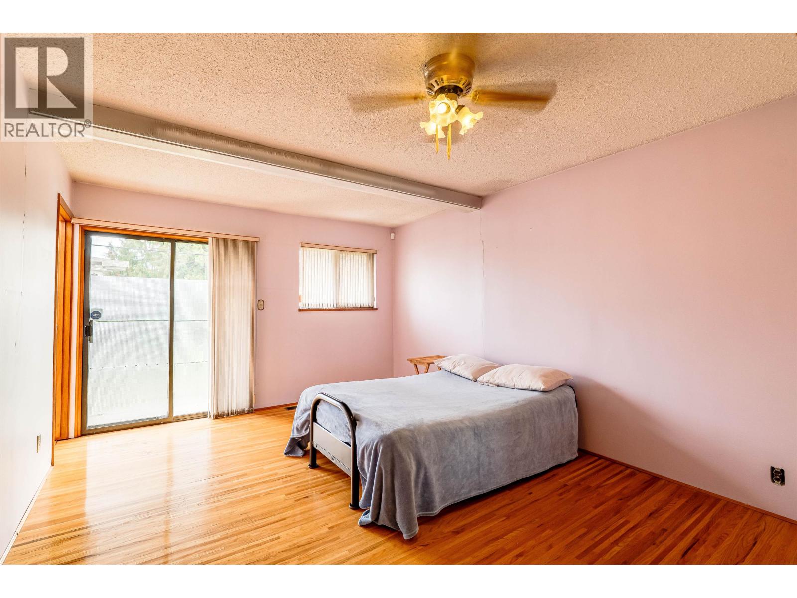 4638 ROYAL OAK AVENUE, Burnaby