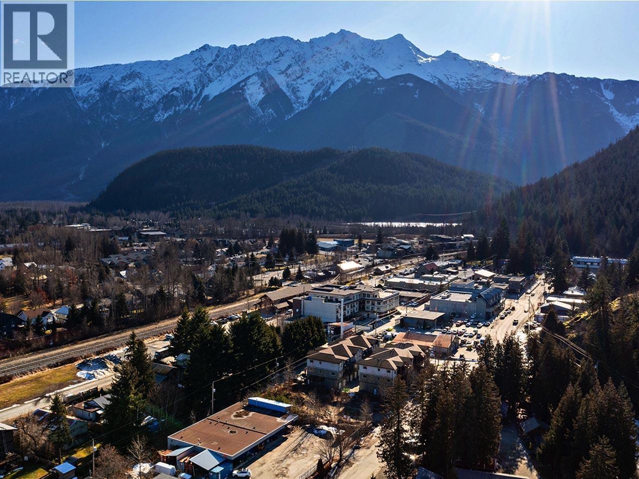 7454 PROSPECT STREET, Pemberton