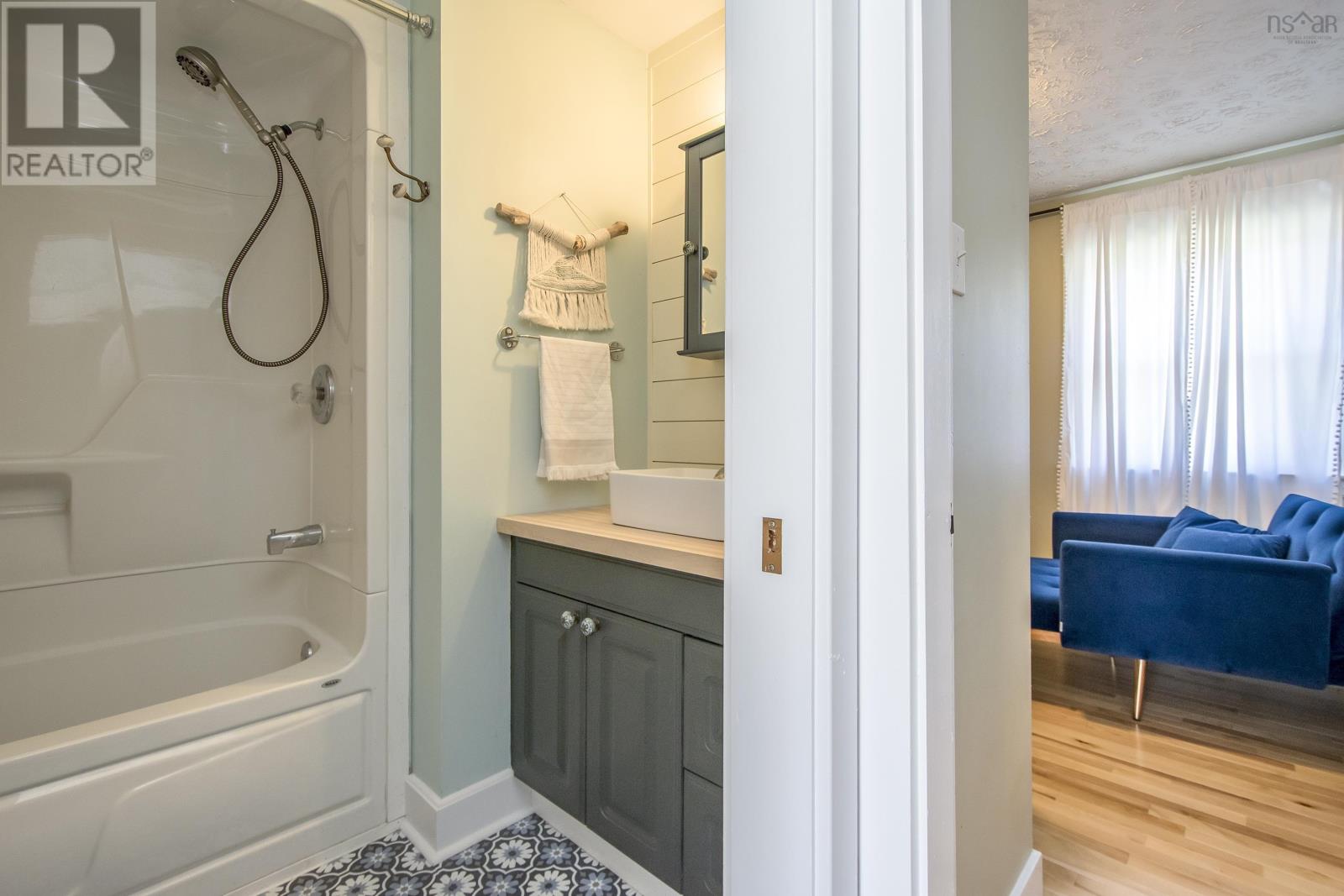 Property 30 of 43 of 3 Reagh Avenue