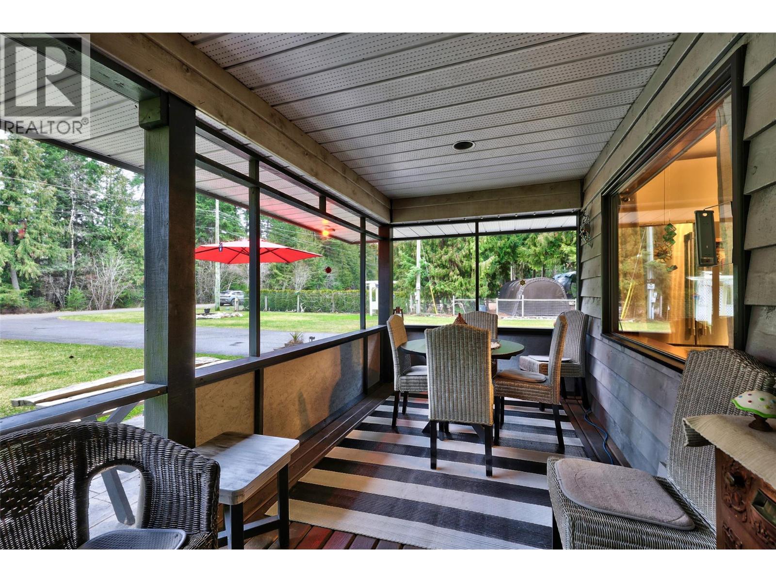 4061 Santa Road, Scotch Creek