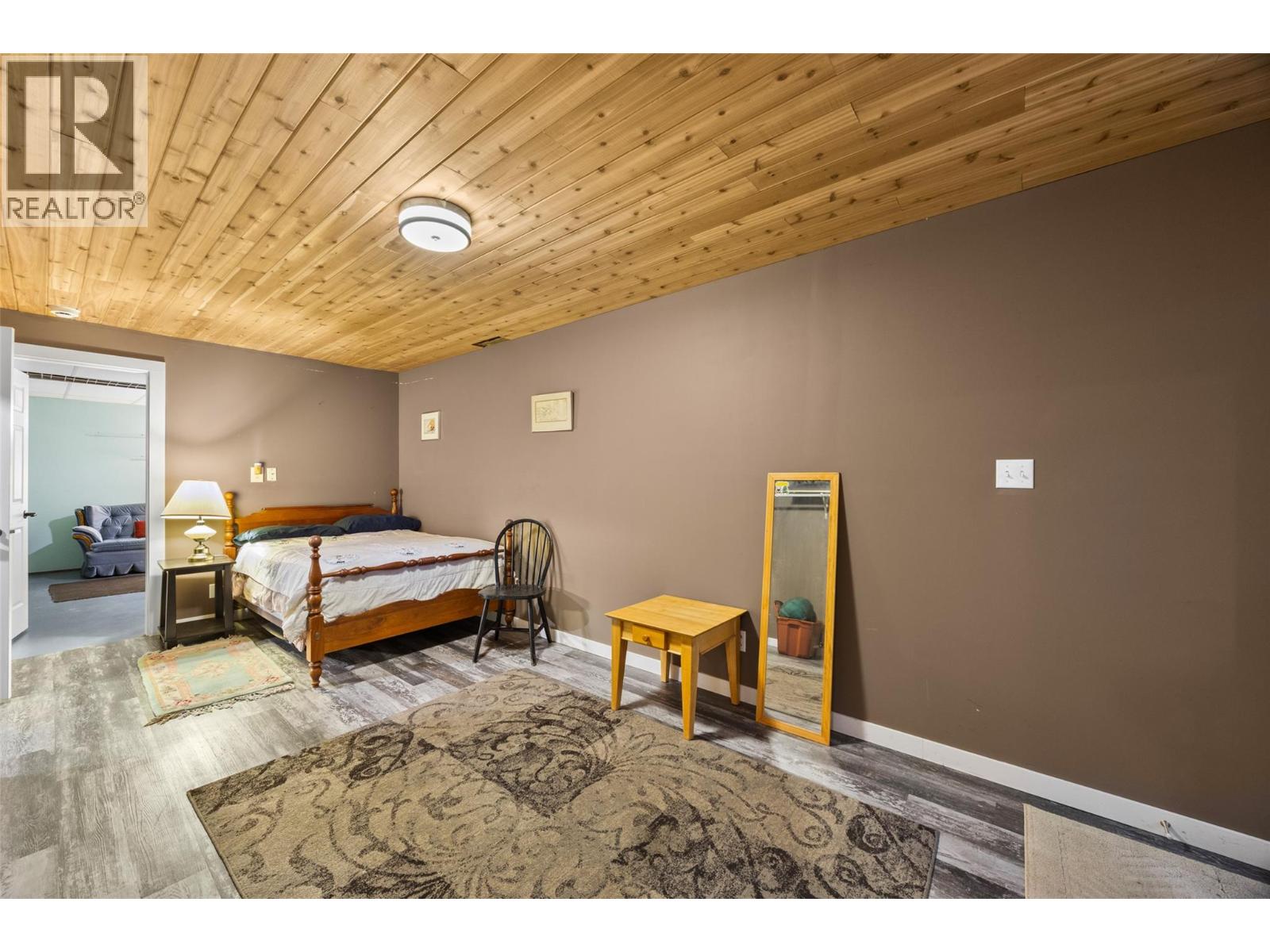 4061 Santa Road, Scotch Creek