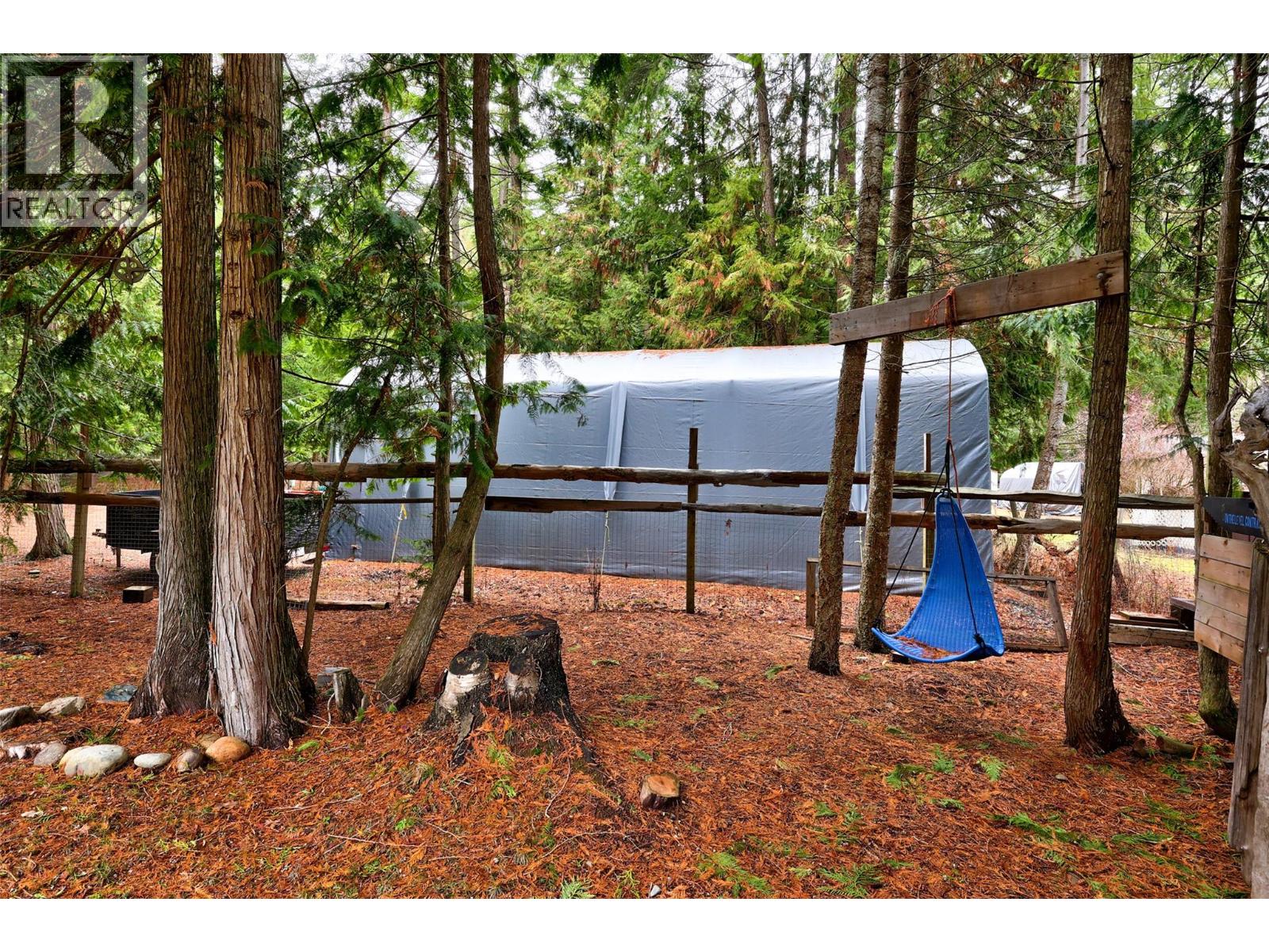 4061 Santa Road, Scotch Creek