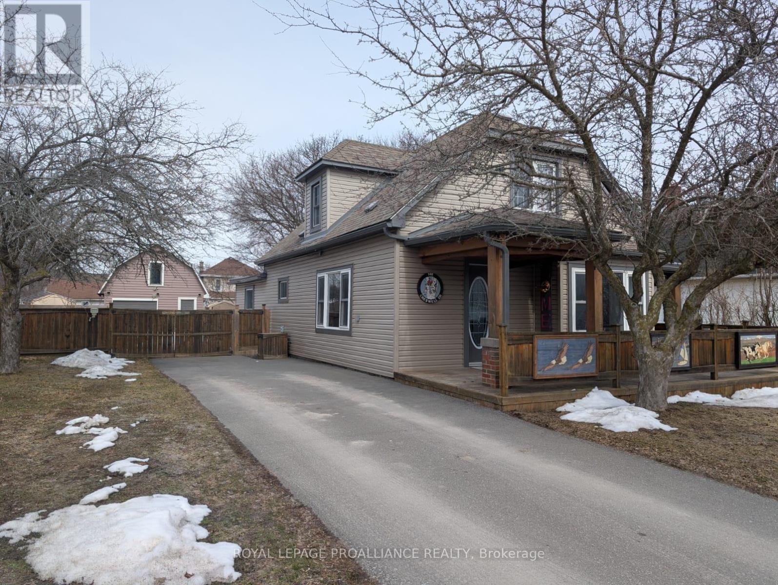 146 CRESWELL DRIVE, Quinte West (Trenton Ward), Ontario