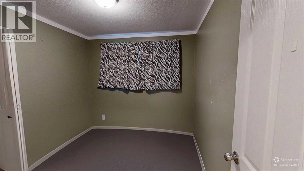 Single Family House 4 Level for Sale in  Dieppe Boulevard S Glendale Lethbridge 