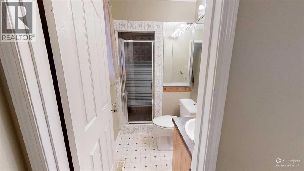 Single Family House 4 Level for Sale in  Dieppe Boulevard S Glendale Lethbridge 