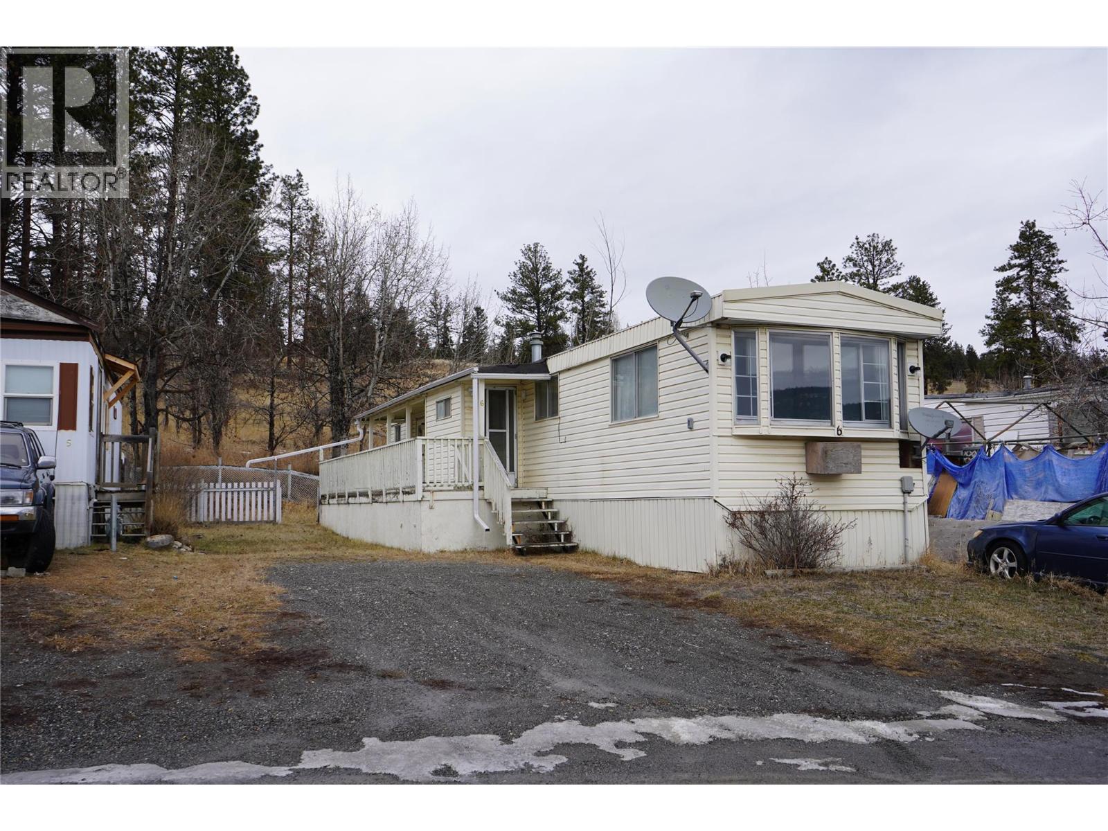 #6 1620 Cariboo Highway 97 Highway - 14