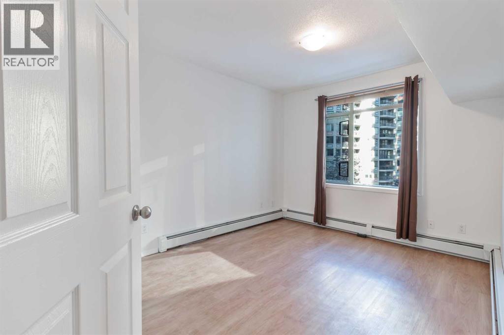 Single Family House for Sale in    Avenue SW Downtown West End Calgary 