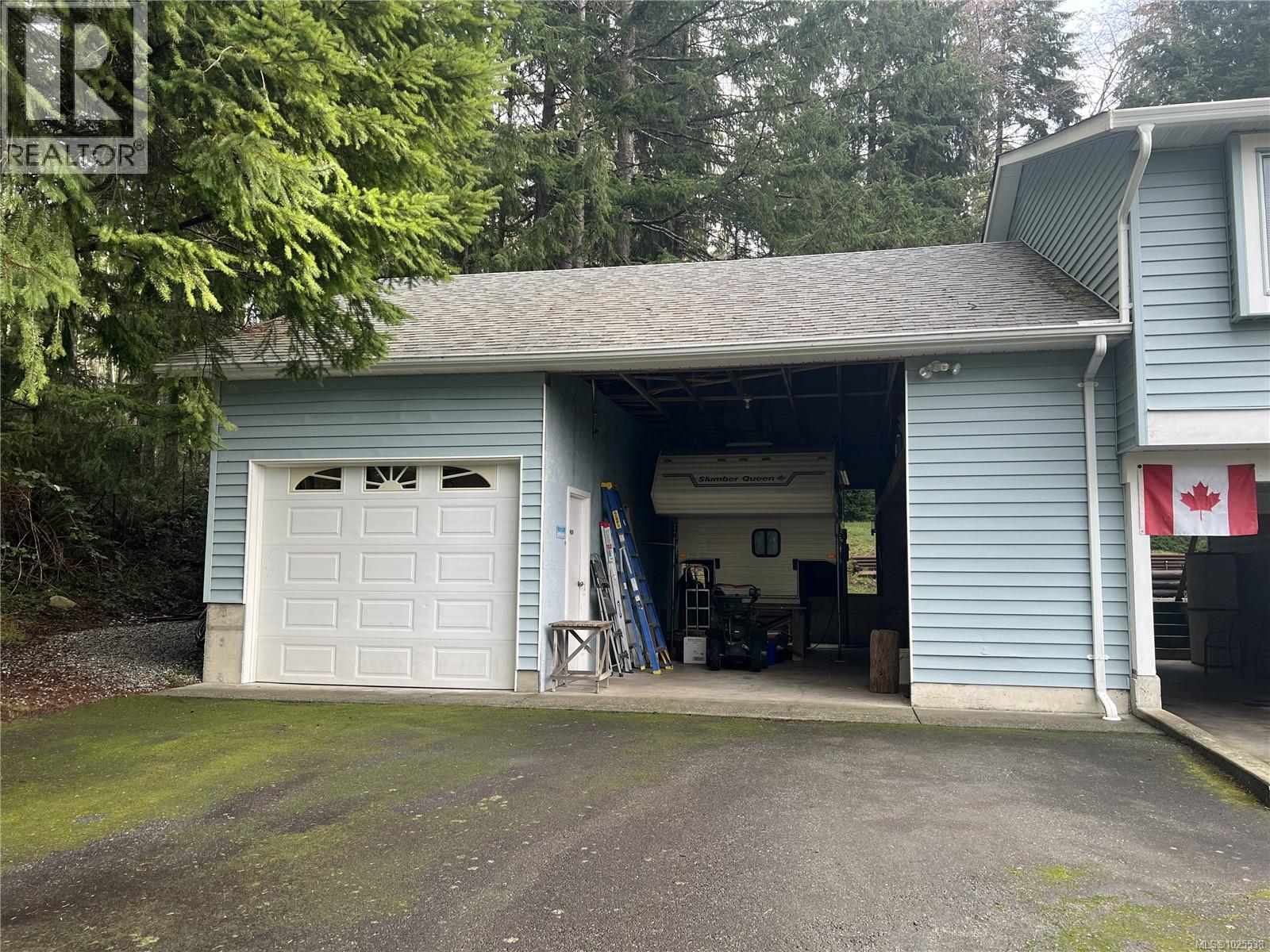 698 Plaza Rd - Photo 3 of 68, Quadra Island, British Columbia