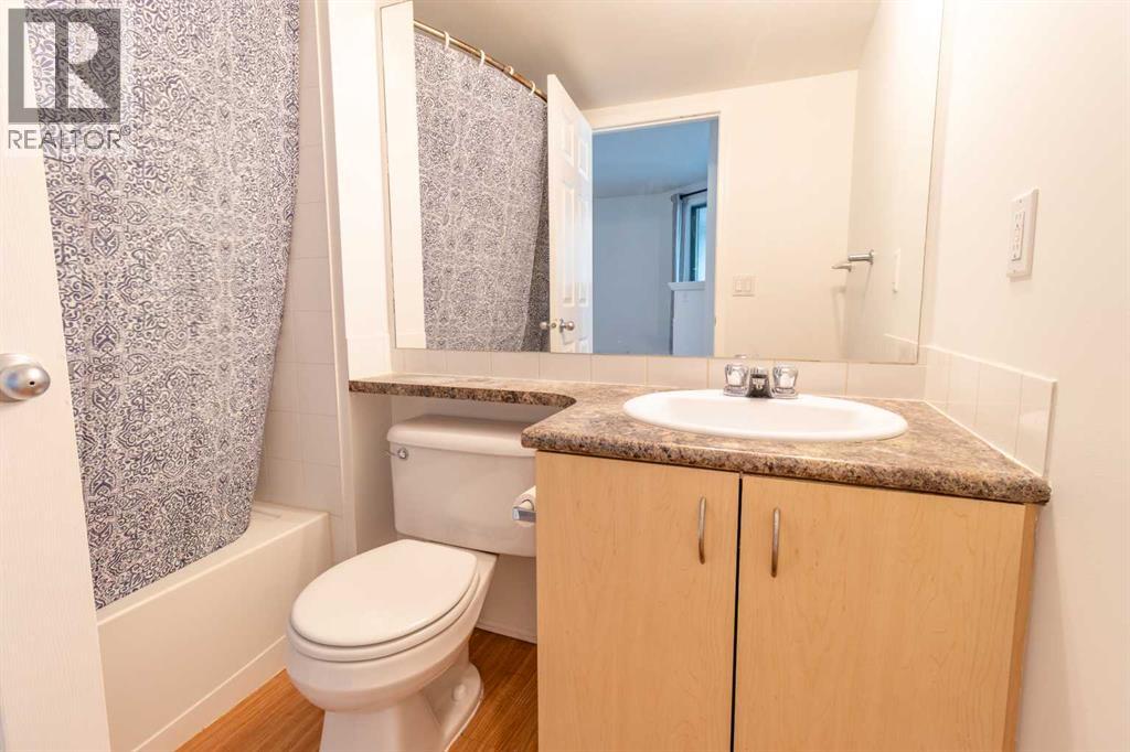 Single Family House for Sale in    Avenue SW Downtown West End Calgary 