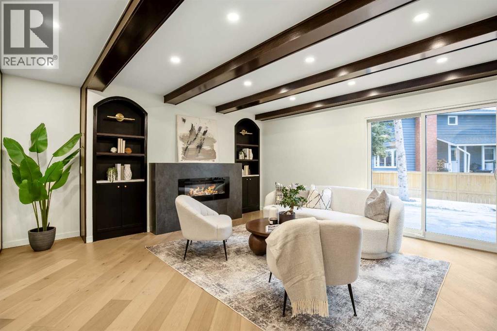 Single Family House 4 Level for Sale in  Oakridge Place SW Oakridge Calgary 