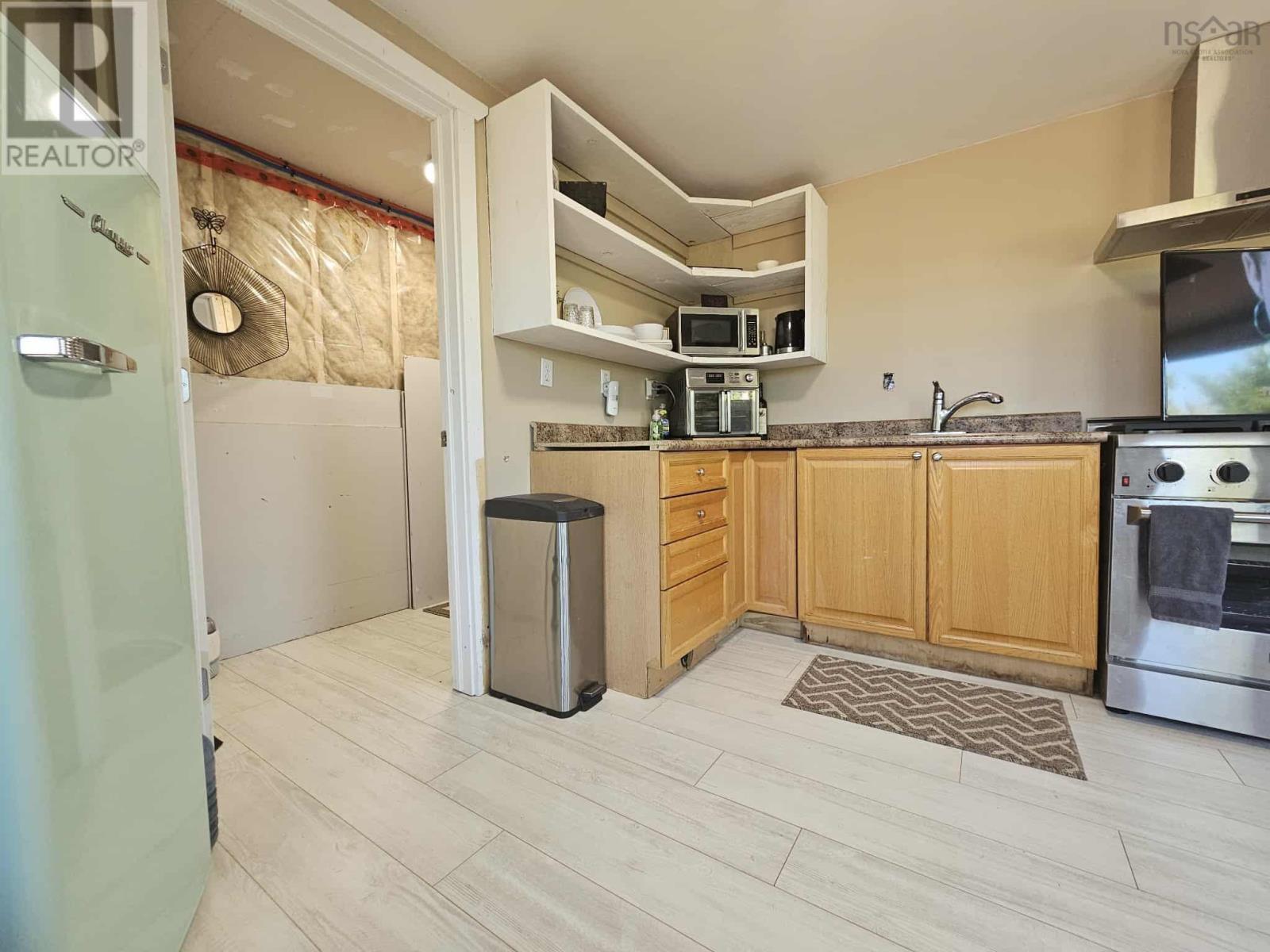 Property 16 of 30 of 977 Kemptown Road