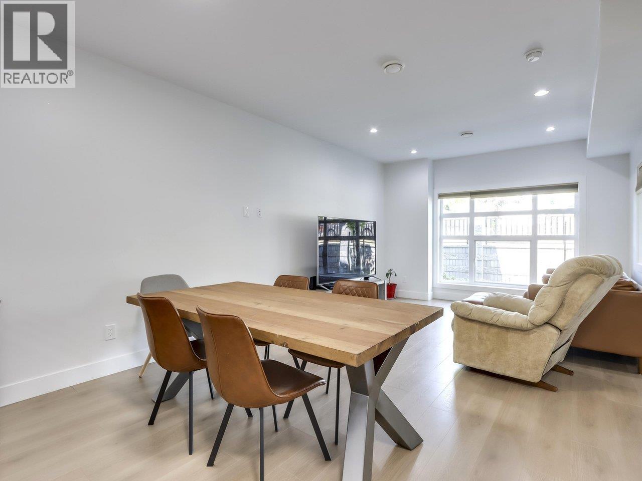 103 906 QUADLING AVENUE, Coquitlam