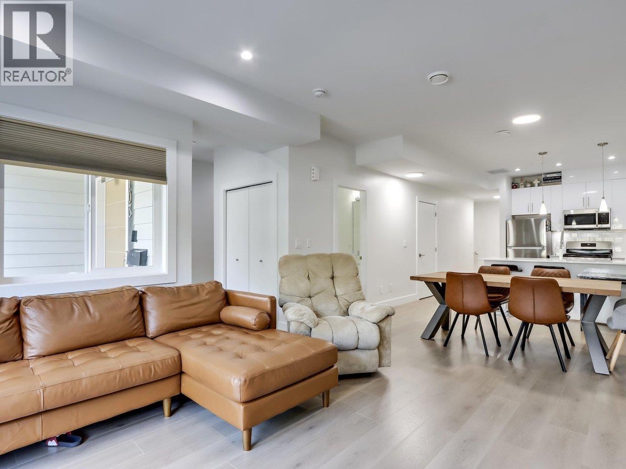 103 906 QUADLING AVENUE, Coquitlam