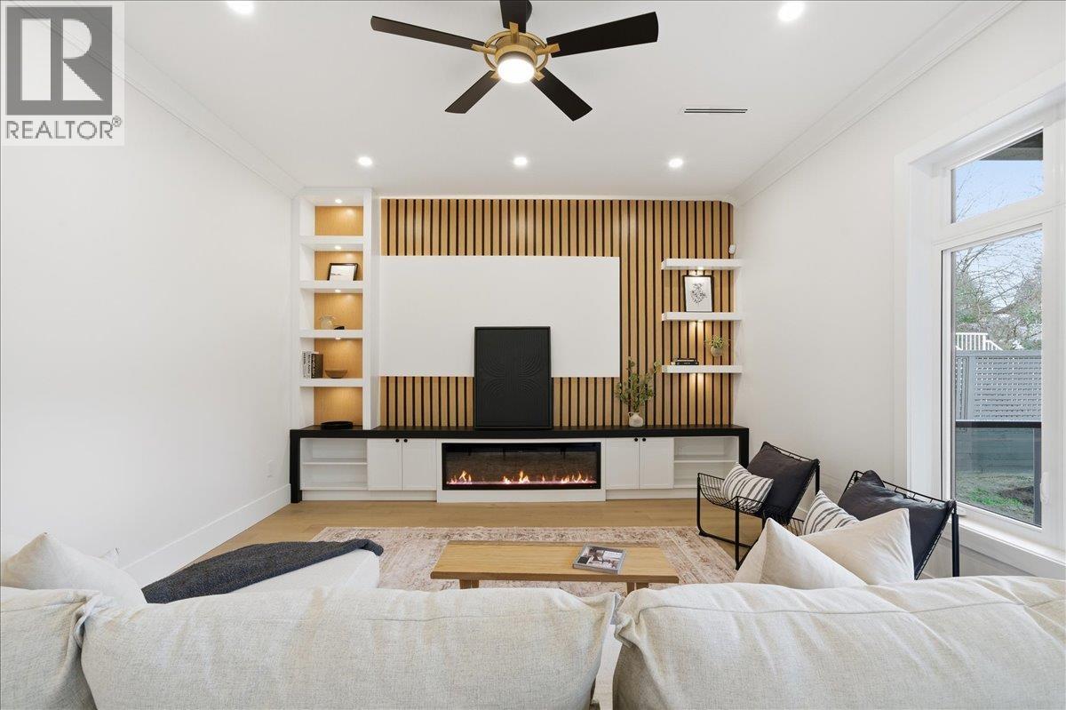 821 PORTER STREET, Coquitlam