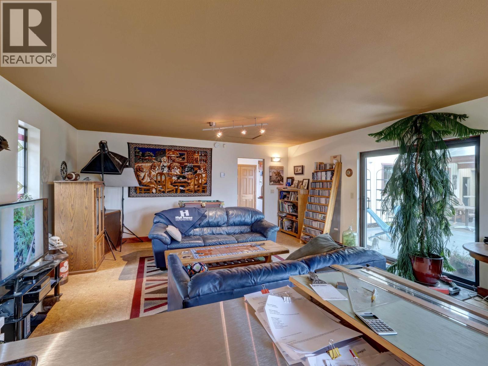 6183 BLIGH ROAD, Sechelt