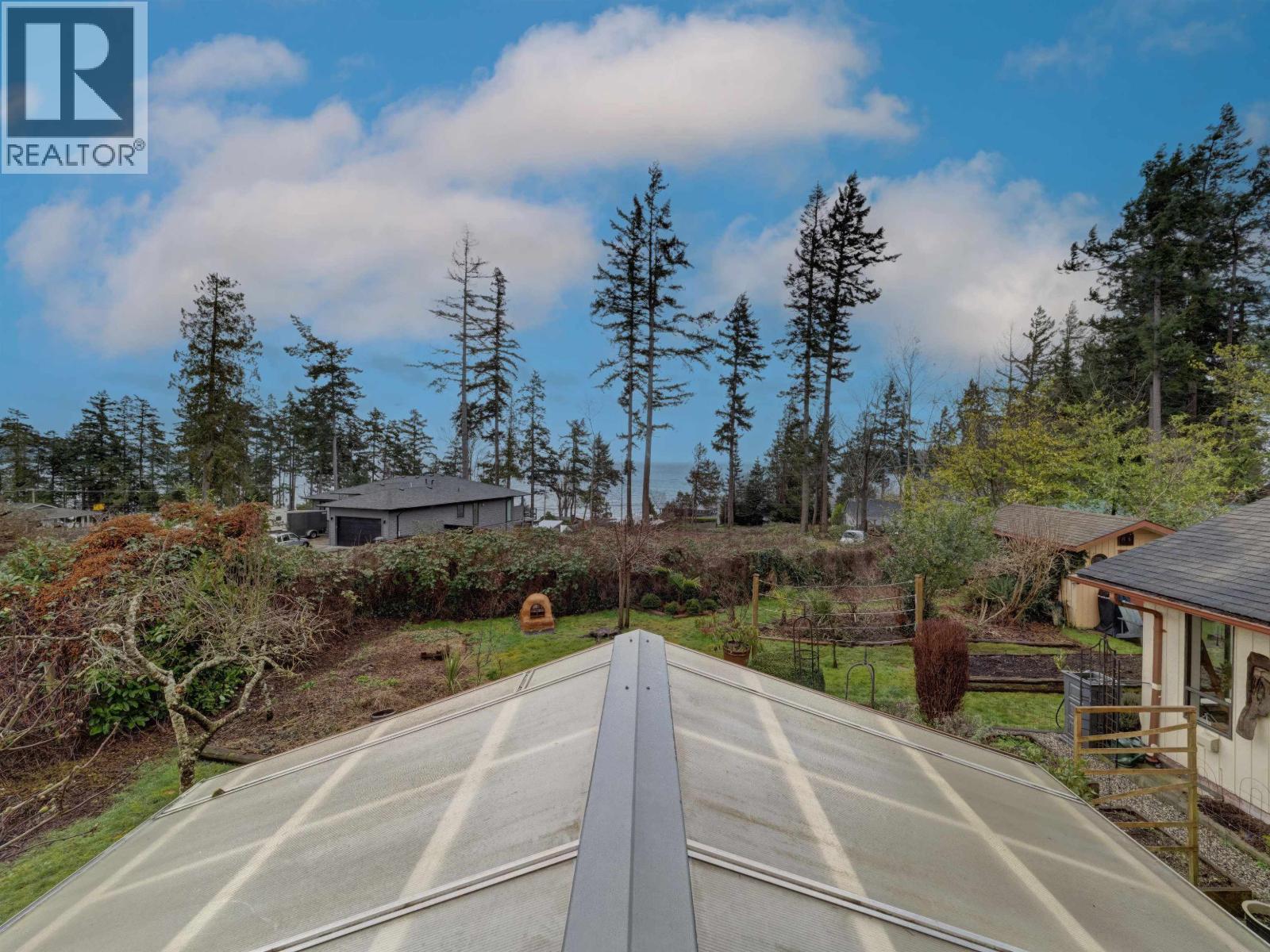 6183 BLIGH ROAD, Sechelt