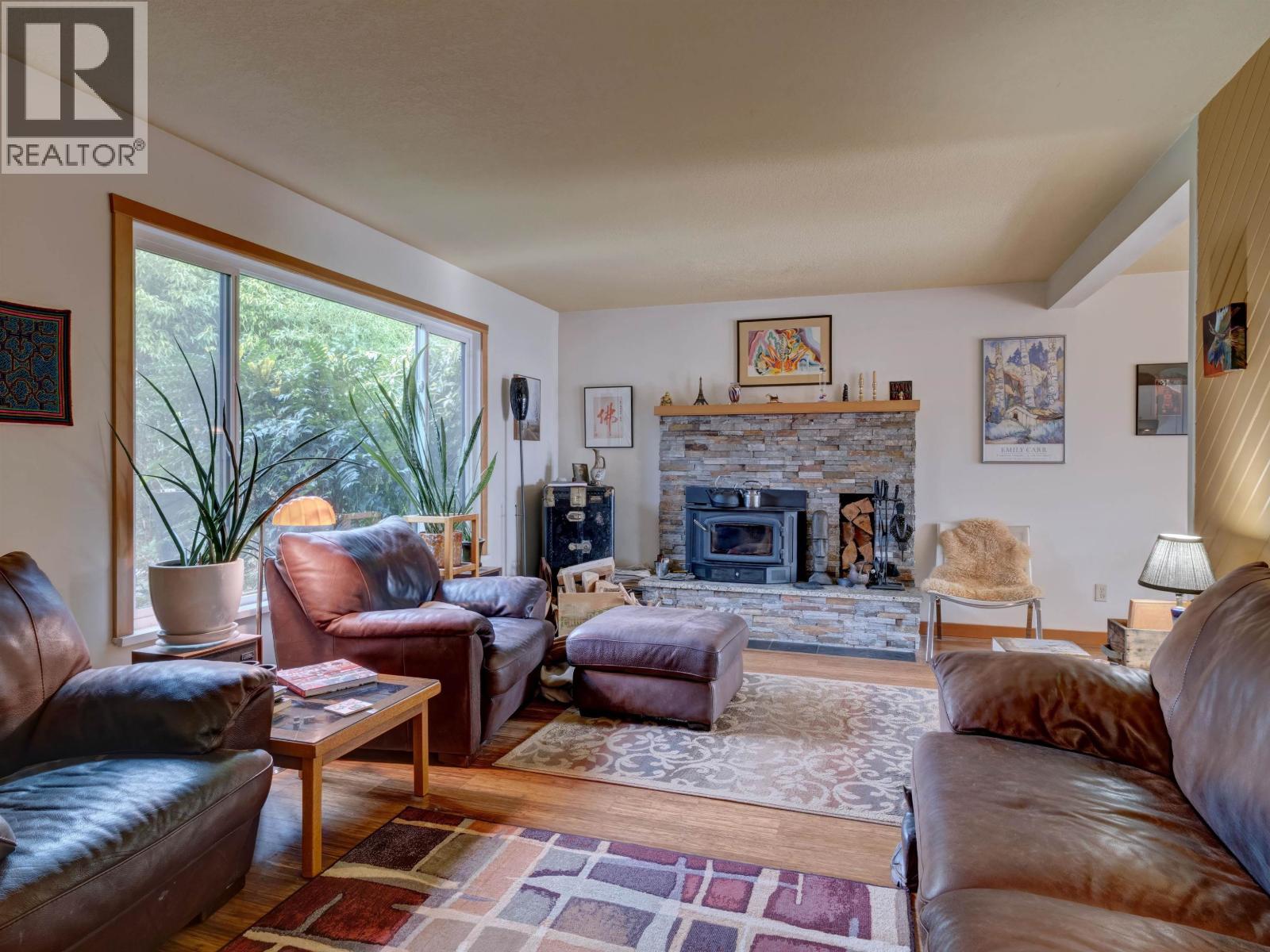 6183 BLIGH ROAD, Sechelt