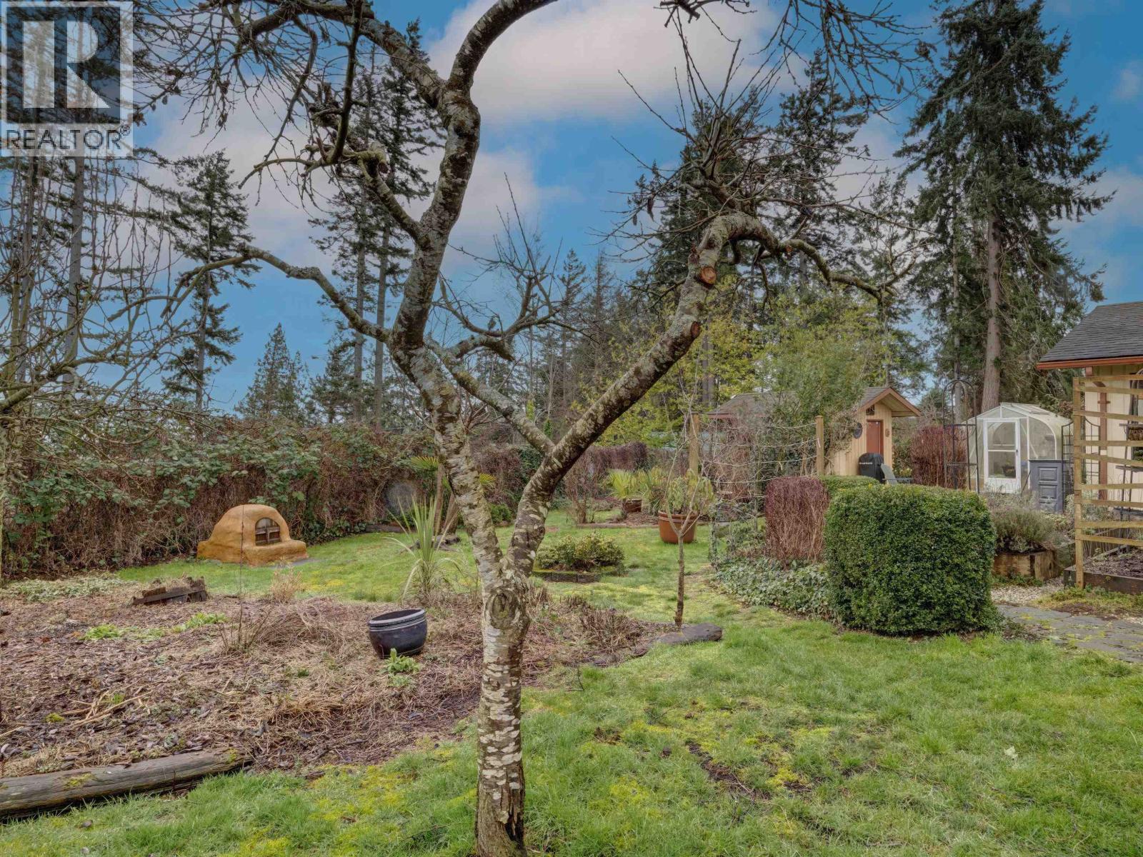 6183 BLIGH ROAD, Sechelt