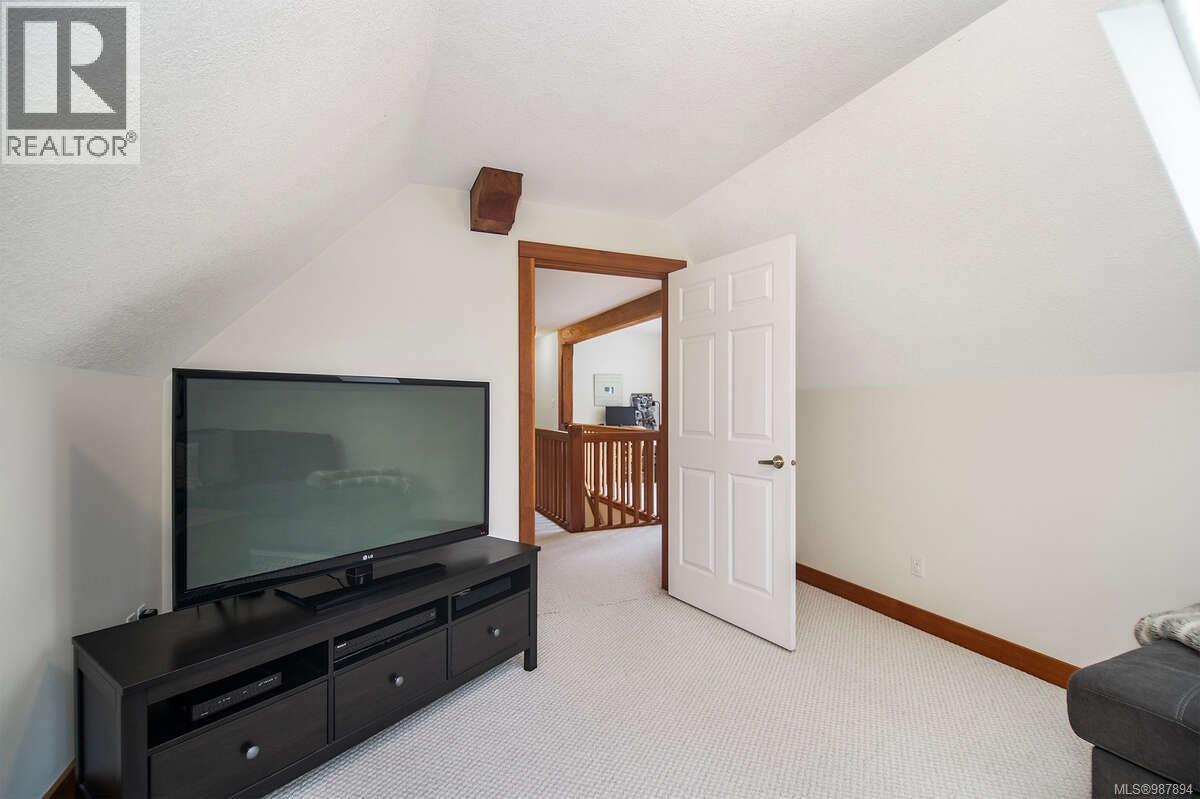 3065 Martin Rd, Campbell River