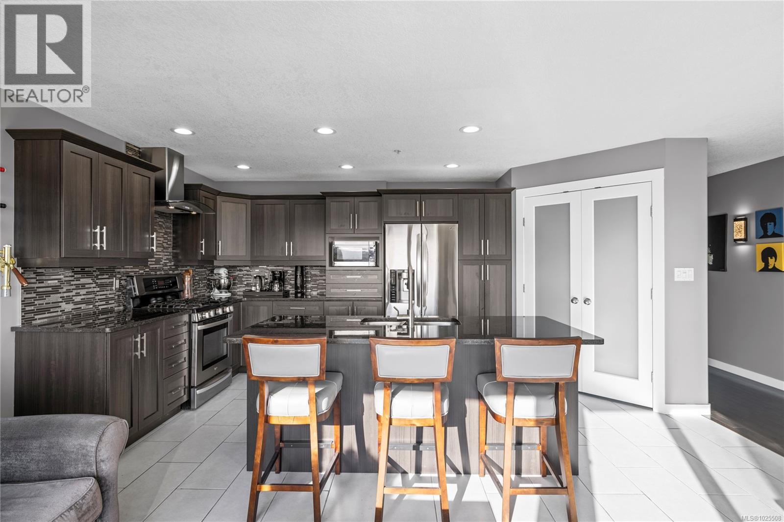 3395 Edgewood Dr, Nanaimo