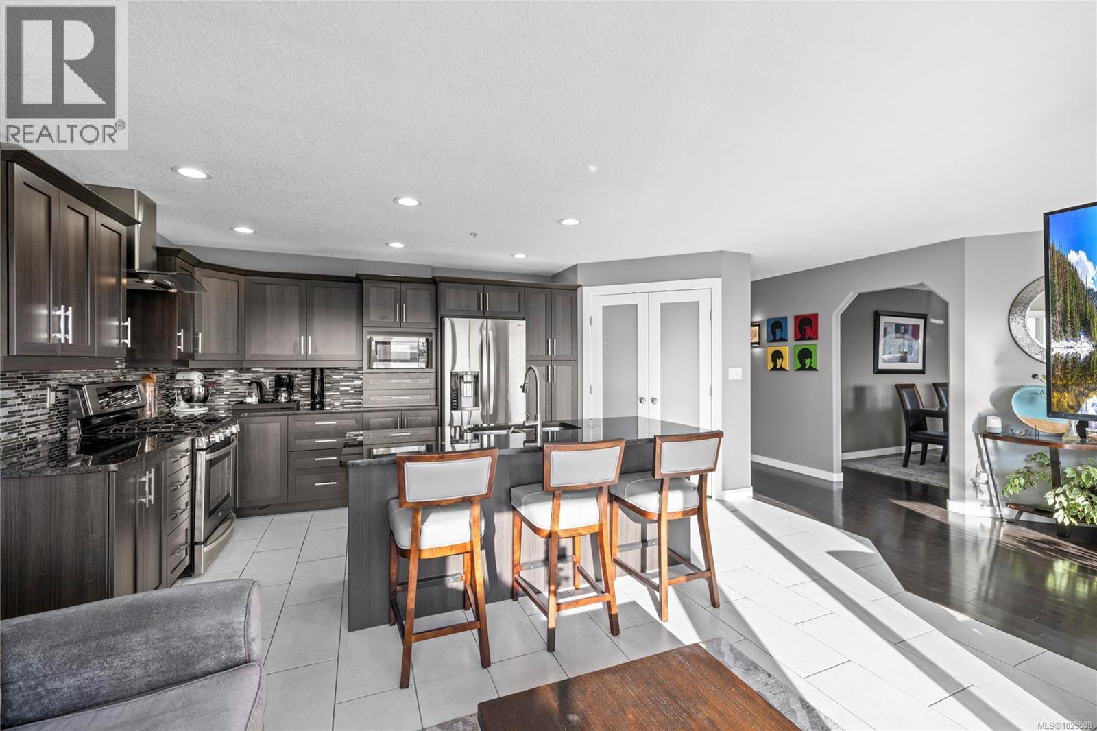 3395 Edgewood Dr, Nanaimo