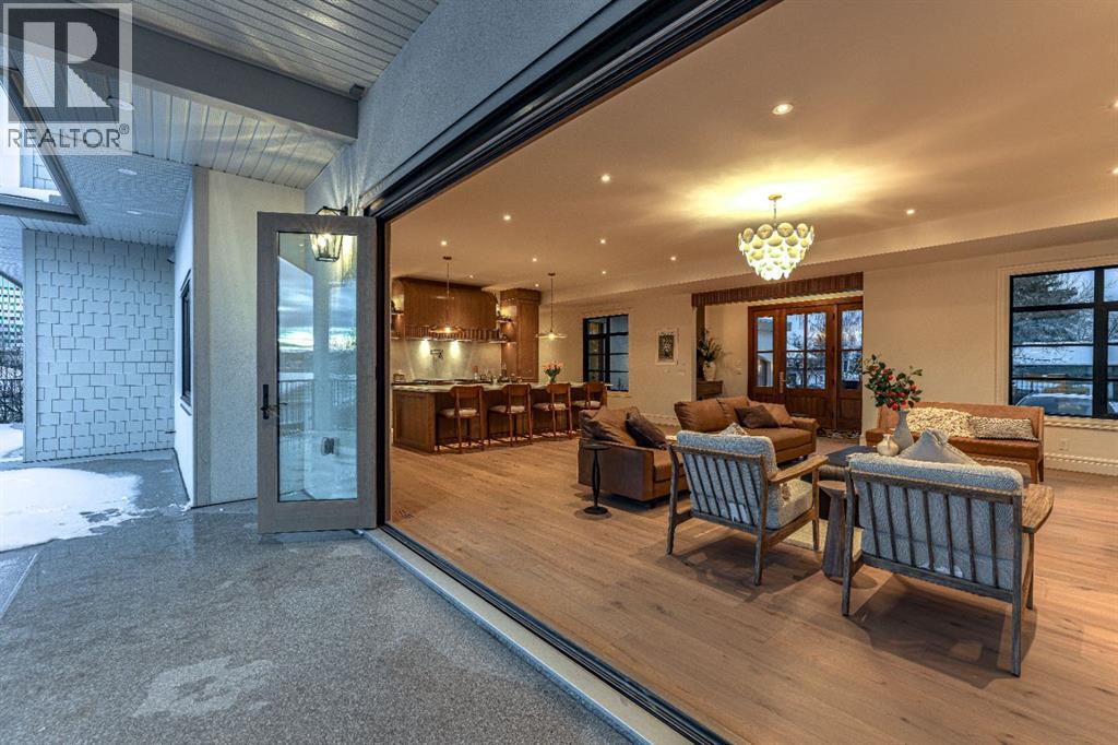 Single Family House for Sale in  Toronto Crescent NW St Andrews Heights Calgary 