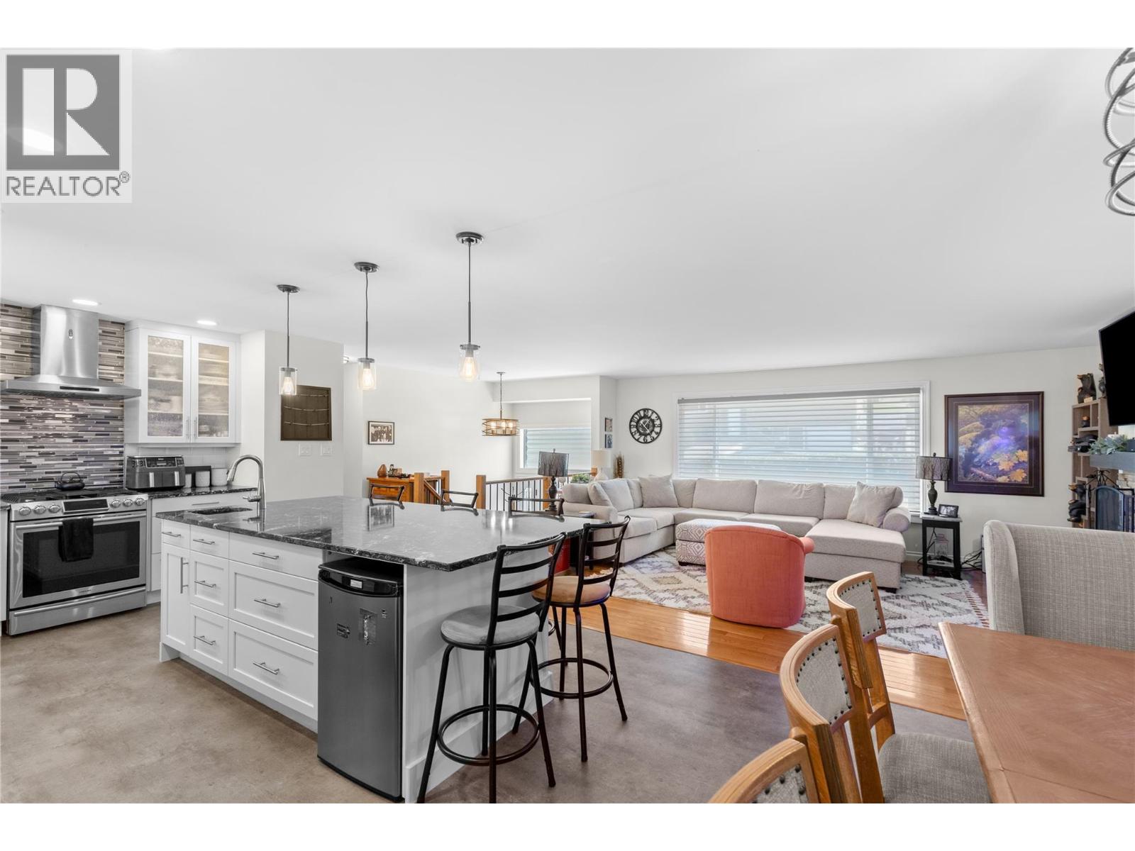 3905 17th Avenue, Vernon