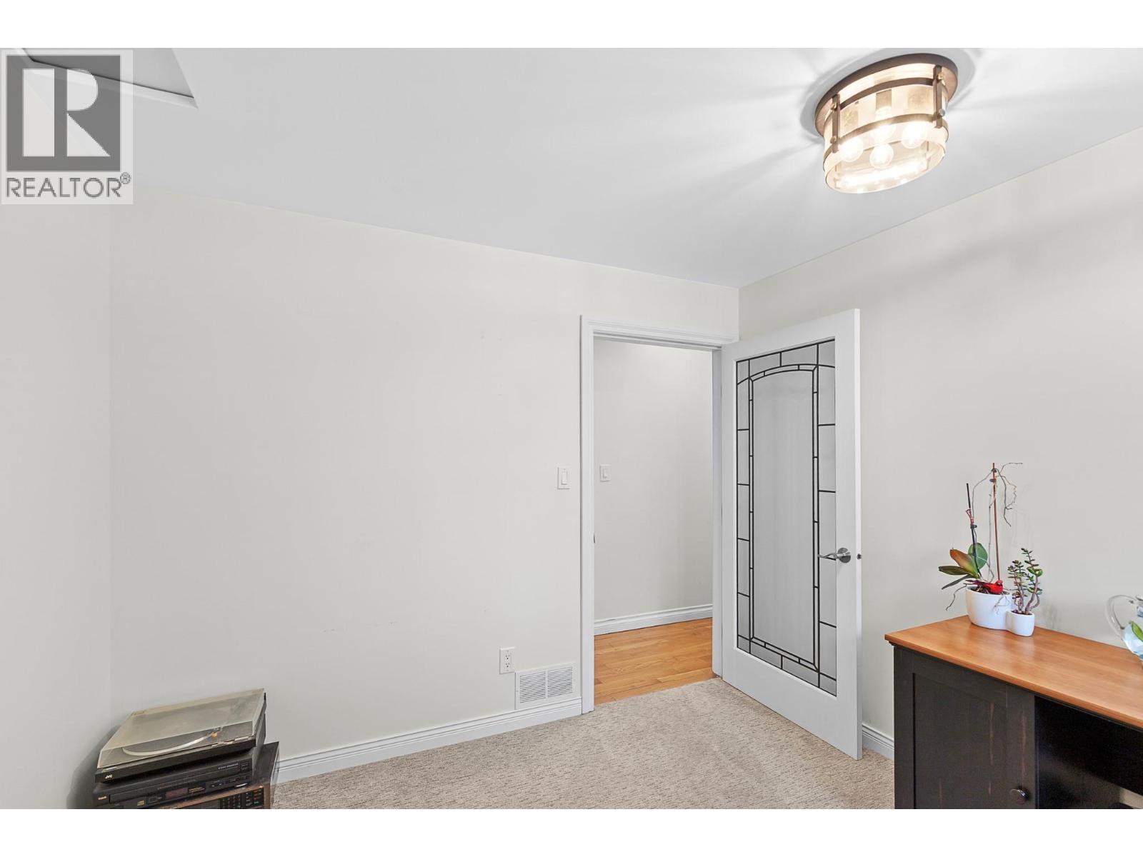 3905 17th Avenue, Vernon