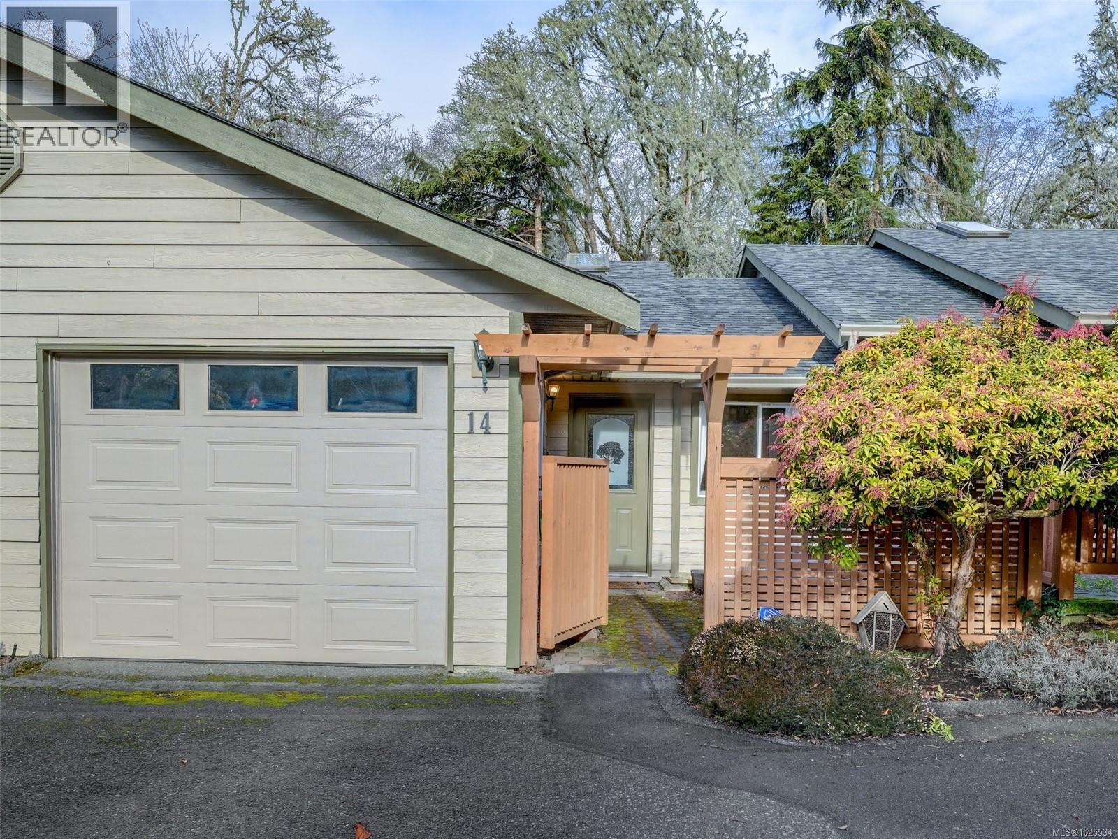 14 2190 Drennan St, Sooke