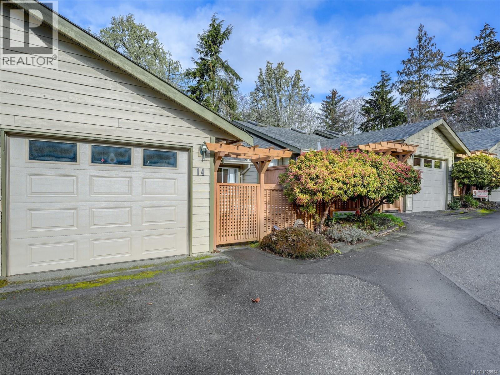 14 2190 Drennan St, Sooke