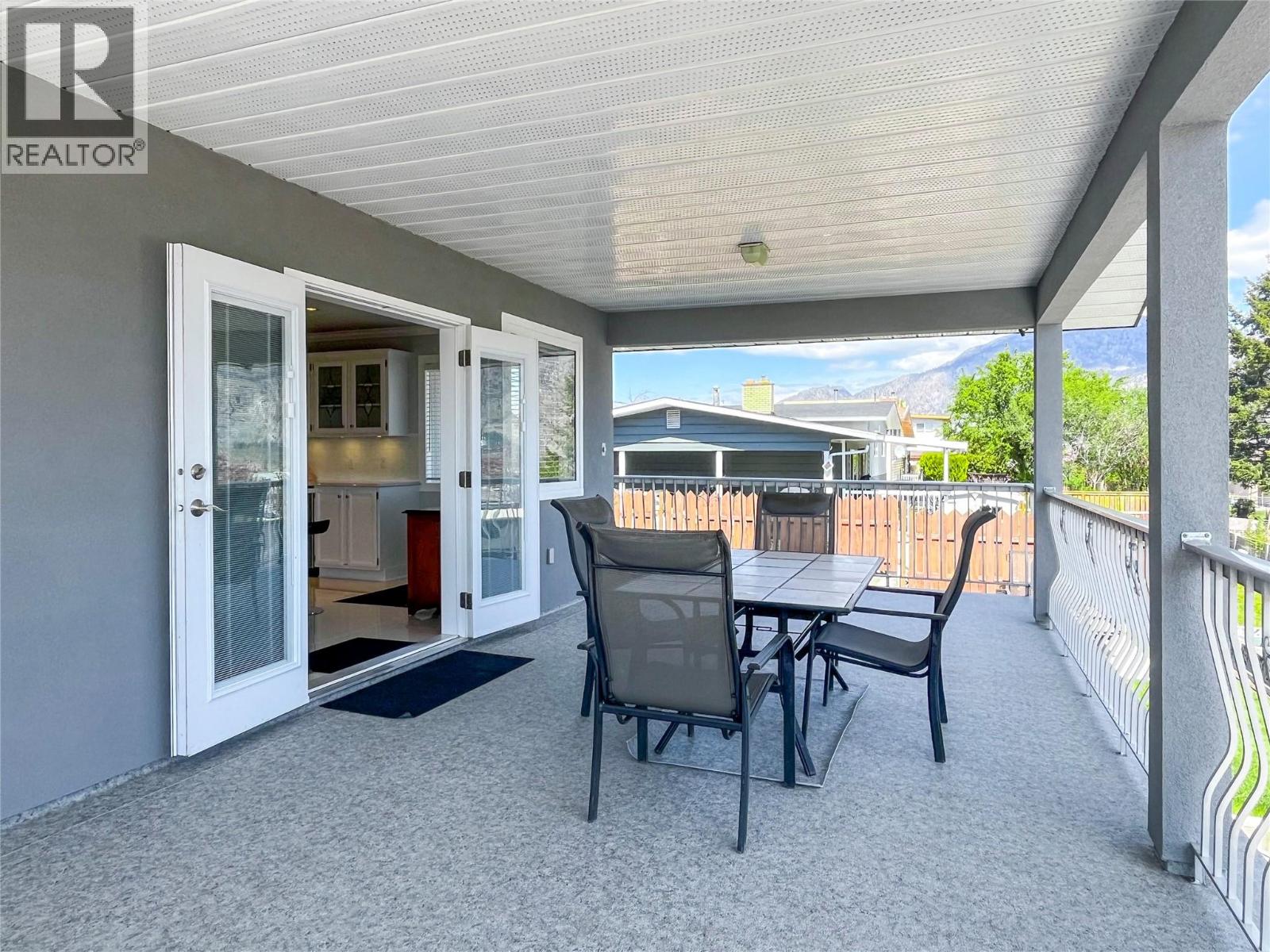 9106 Hummingbird Lane, Osoyoos