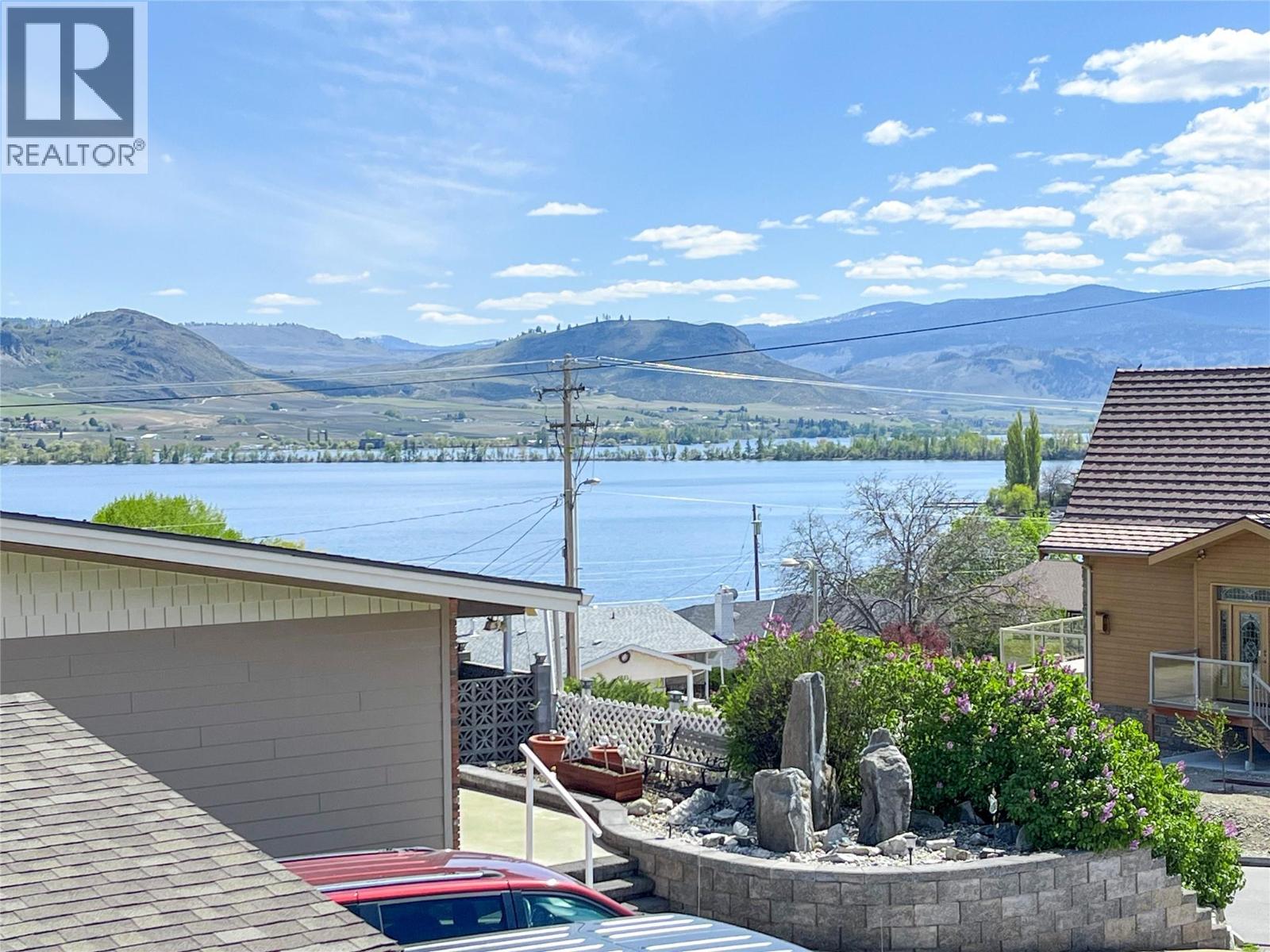 9106 Hummingbird Lane, Osoyoos