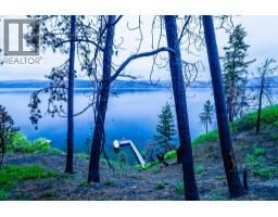 1135 Westside Road, West Kelowna, BC V1Z3S1 Photo 24