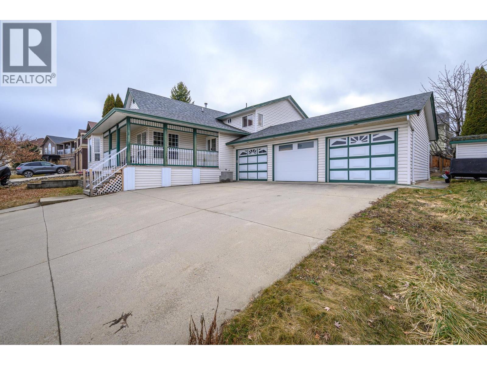 2320 4A Avenue SE, Salmon Arm