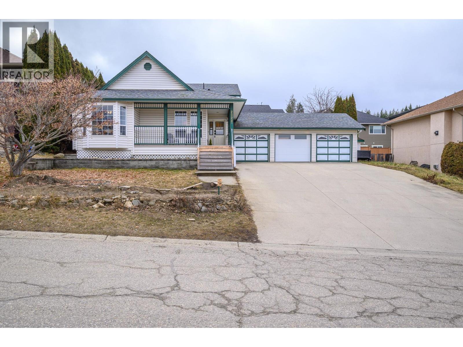 2320 4A Avenue SE, Salmon Arm