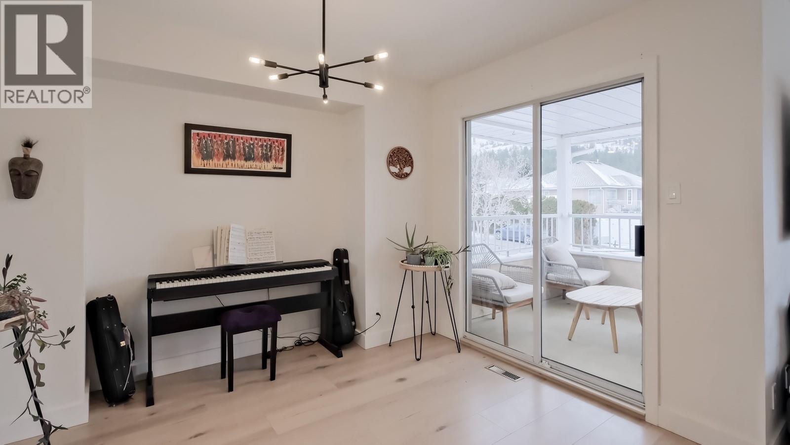 163 ROGERS Crescent, Penticton